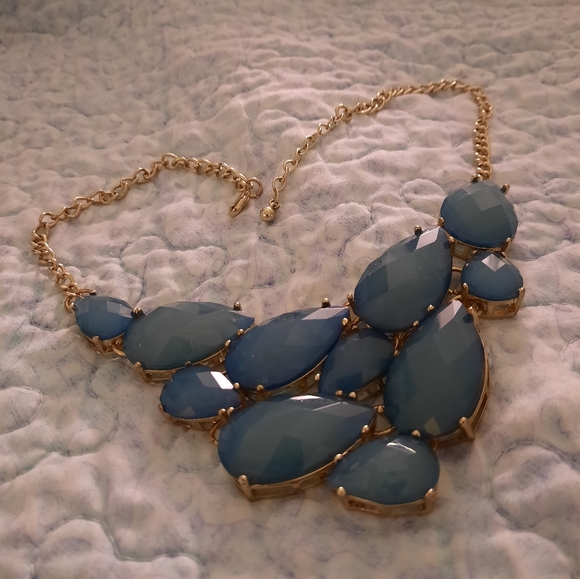 Blue statement necklace - Picture 5 of 6